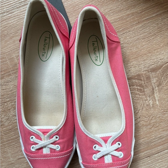 TALBOTS lace sporty flats pink color size 6.5 - Picture 4 of 4